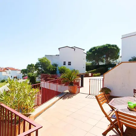 Grifeu Llanca - Barneda Apartment