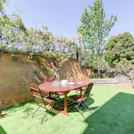 Apartment Grifeu Llanca - Barneda
