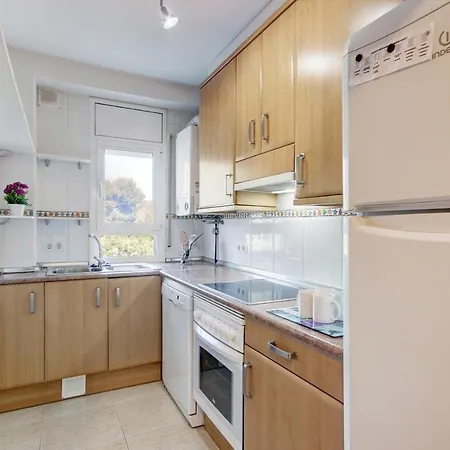 Apartment Grifeu Llanca - Barneda